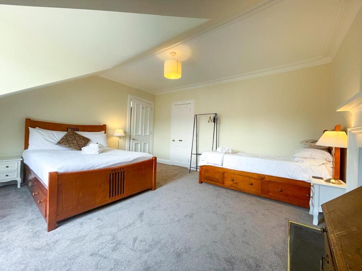 Remarkable 5Br Townhouse With Garden, Sleeps 12 EDI Exterior foto