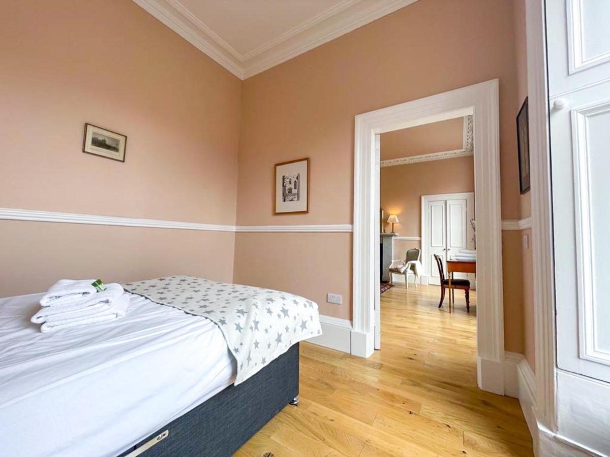 Remarkable 5Br Townhouse With Garden, Sleeps 12 EDI Exterior foto