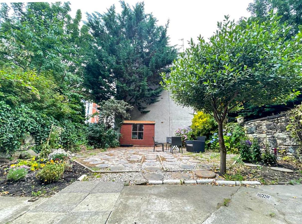 Remarkable 5Br Townhouse With Garden, Sleeps 12 EDI Exterior foto